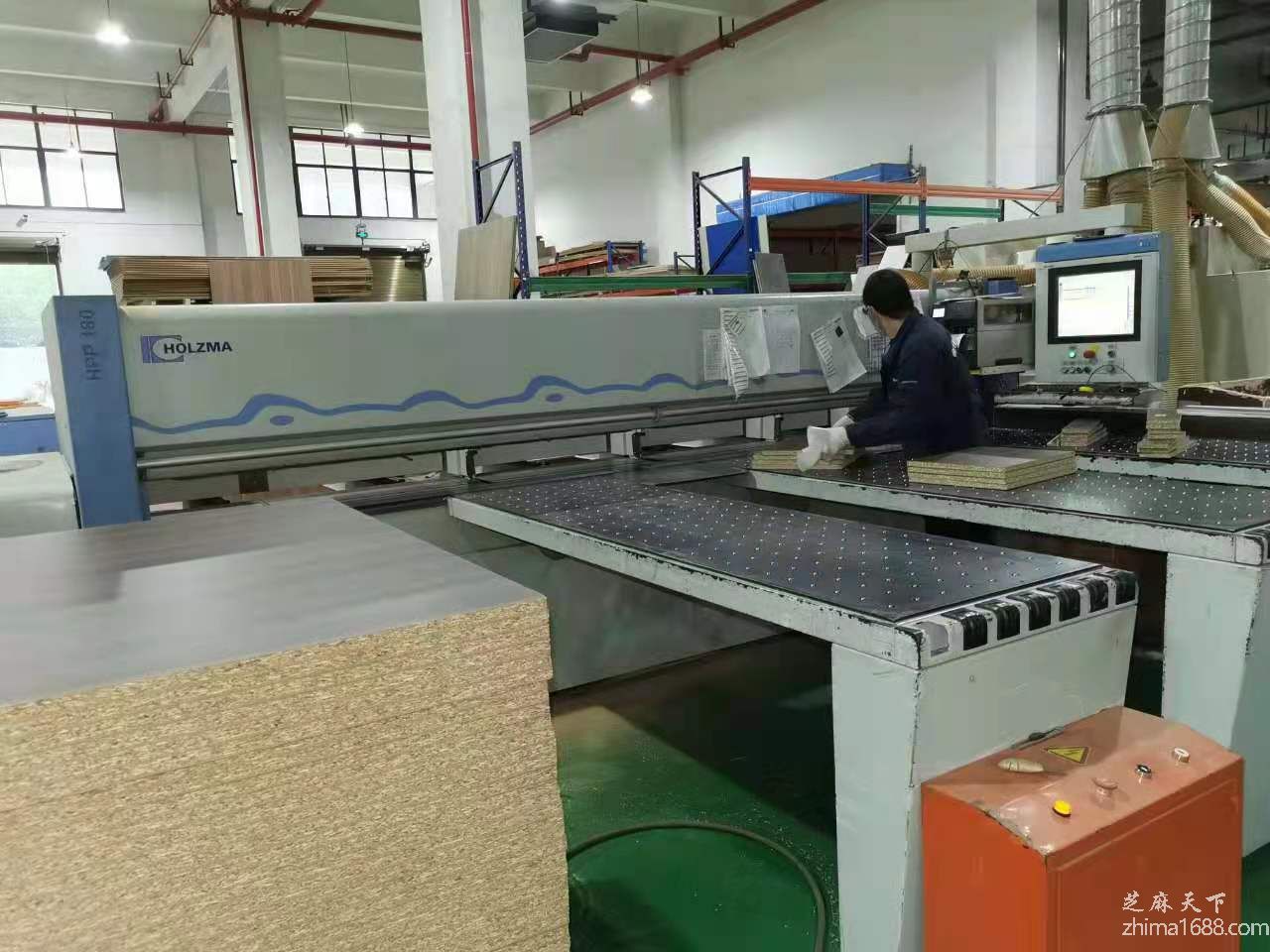 二手德(dé)國(guó)豪邁HPP180數控電(diàn)子鋸