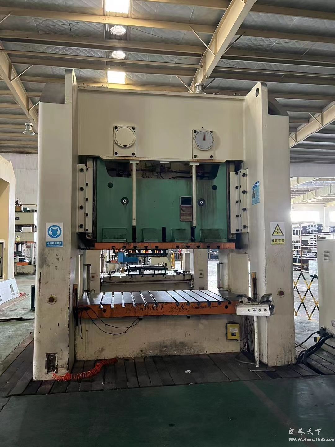 二手揚力JM36-250龍門壓力機（250噸）